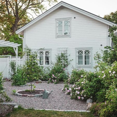 Vallby Cottage Enkoping Ngoại thất bức ảnh